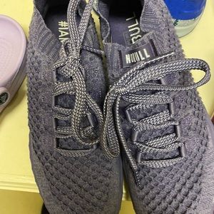 Nobull running purple and reflective laces